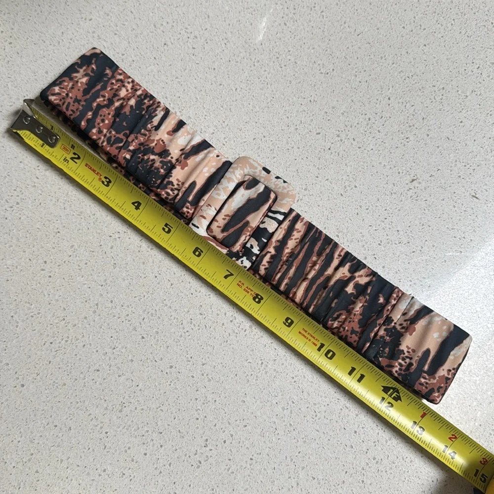 Brown leopard print elastic stretch waist belt size small/medium